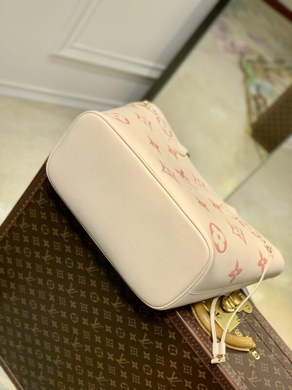 1:1 Replica Louis Vuitton LV Neverfull MM Monogram Empreinte Leather Creme Luxury Bag For Women M21579 - 31cm/ 12.2in