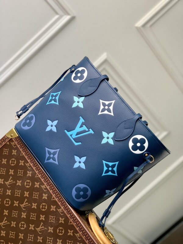 1:1 Replica Louis Vuitton LV Neverfull MM Monogram Empreinte Gradient Blue Luxury Women Bag M46514 - 30.9cm/ 12.2in