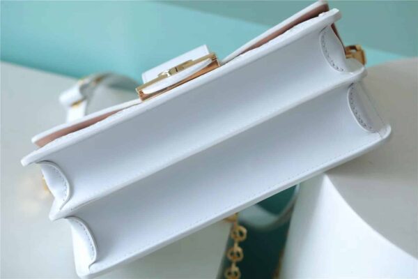 1:1 Replica Louis Vuitton LV Dauphine East West White Luxury Bag For Women M20739 -‎ 9.6in/24.5cm