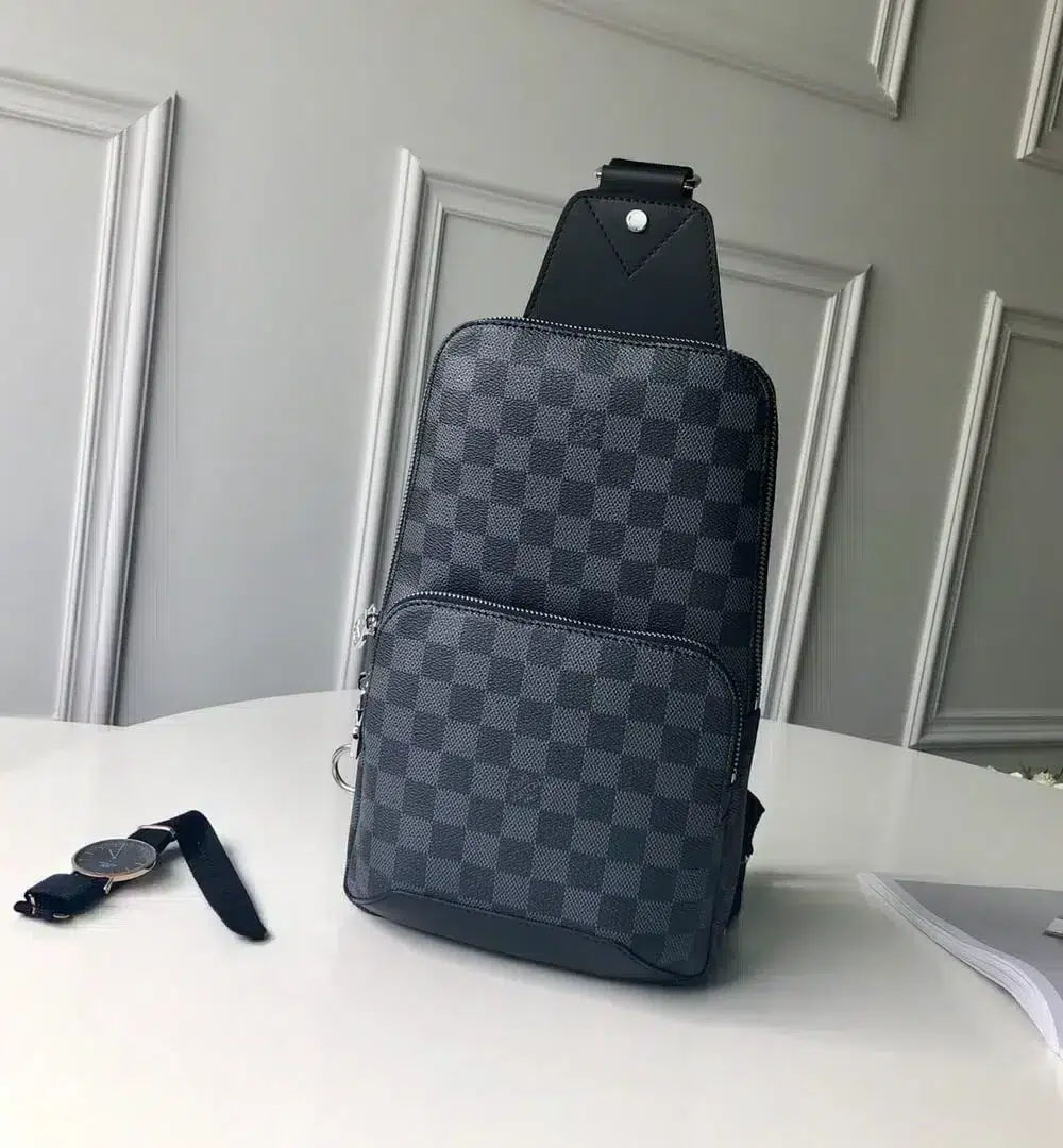 louis-vuitton-avenue-damier-graphite-m41719