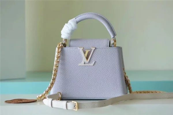 louis-vuitton-capucines-mini