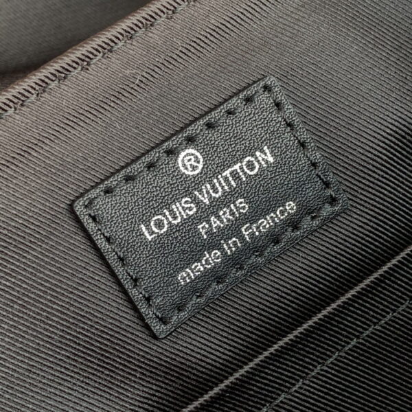 1:1 Replica Louis Vuitton LV Christopher Messenger Taurillon Black Quality Bag For Men M58476 - 11.4in/29cm