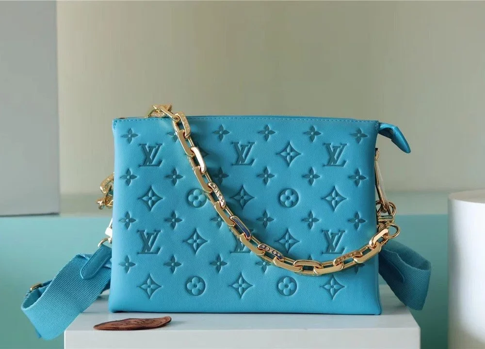 louis-vuitton-coussin-pm