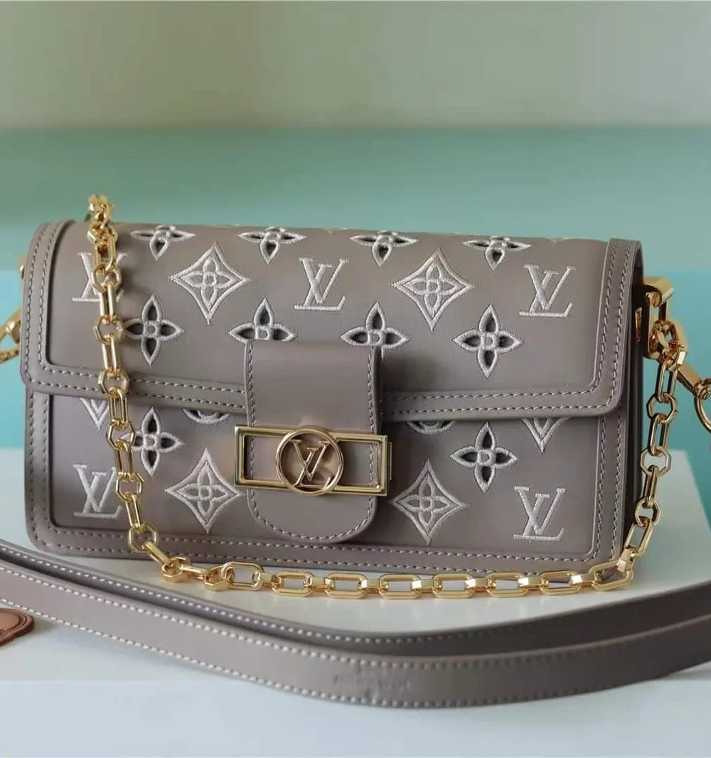louis-vuitton-dauphine-east-west