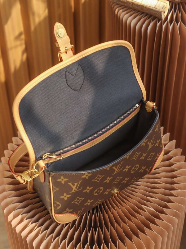 1:1 Replica Louis Vuitton LV Diane Satchel Brown Luxury Bag For Women M45985 - 24cm / 9.4in