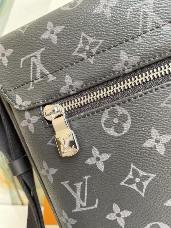 1:1 Replica Louis Vuitton LV District MM Monogram Eclipse Canvas Unique Bag For Men M44001 - 12.2in/31cm