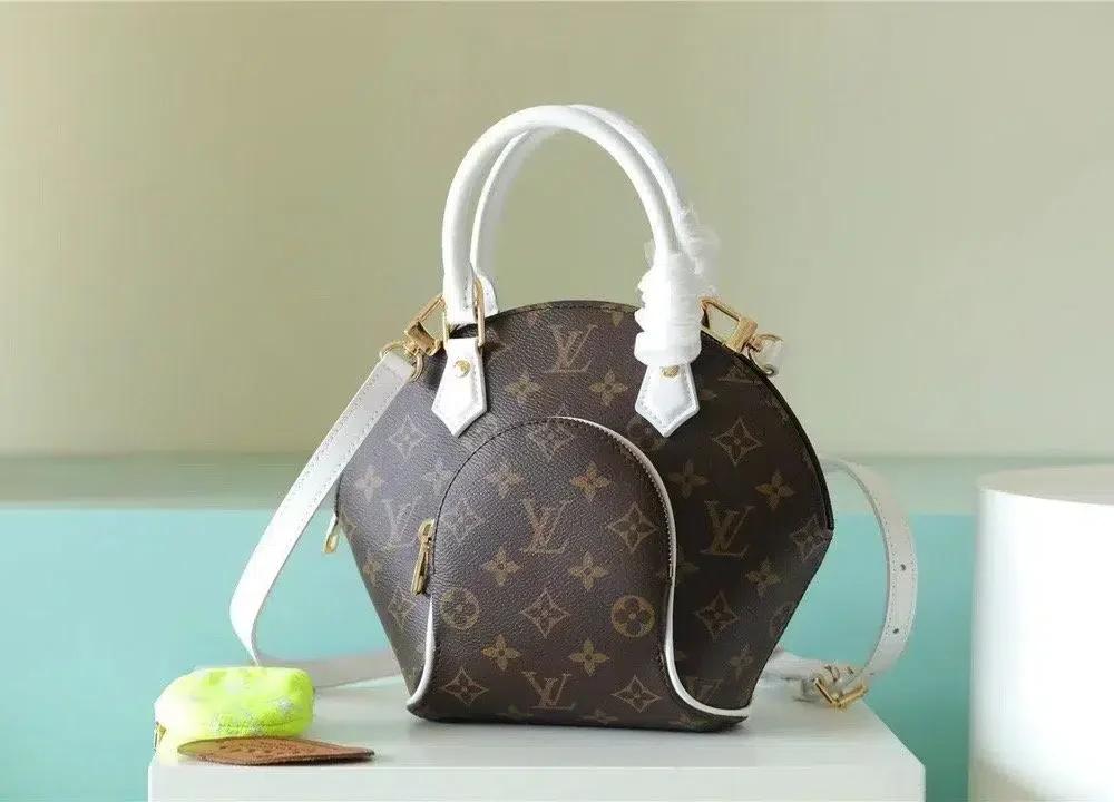 louis-vuitton-ellipse-bb-m20752