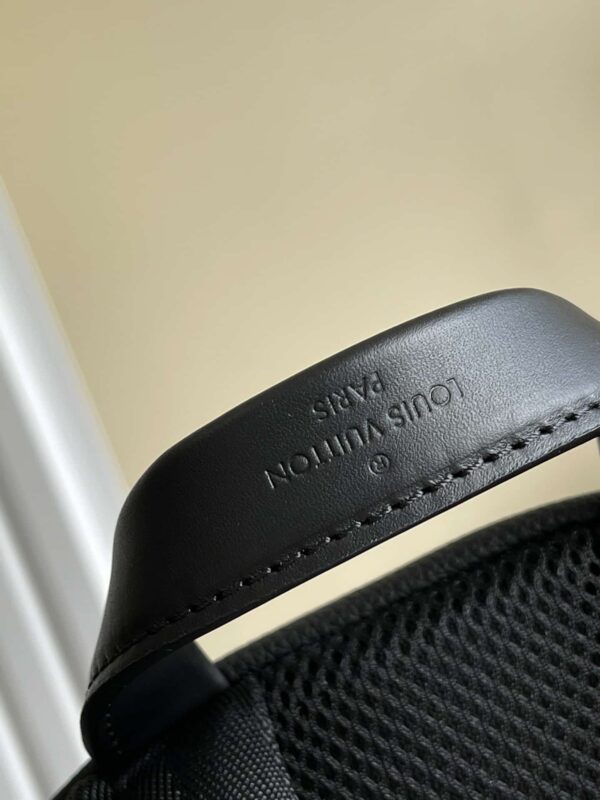 1:1 Replica Louis Vuitton LV Aerogram Backpack Black Essential Bag For Men M57079 - 43cm/ 16.9in