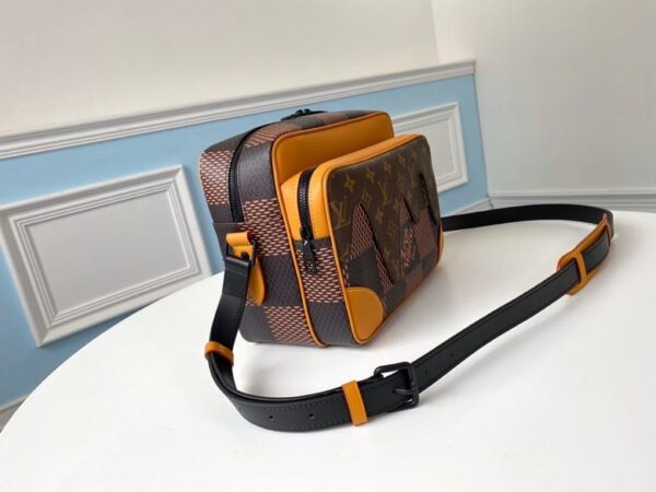 1:1 Replica Louis Vuitton LV Takeoff Messenger Nil Damier Ebene Canvas  Unique Bag For Men N40359 - 10.6in/27cm