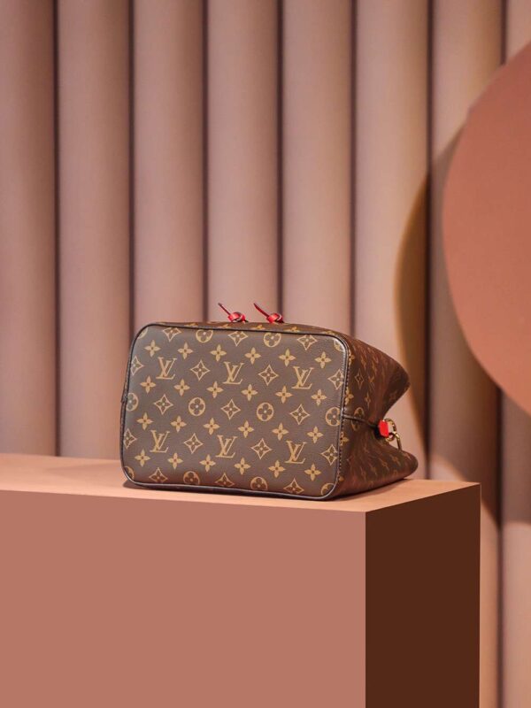 1:1 Replica Louis Vuitton LV NéoNoé MM Monogram Canvas Luxury Bag For Women M44021 - 26cm / 10.2in
