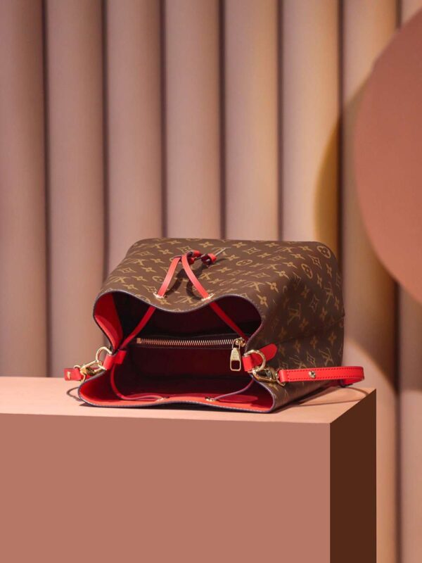 1:1 Replica Louis Vuitton LV NéoNoé MM Monogram Canvas Luxury Bag For Women M44021 - 26cm / 10.2in