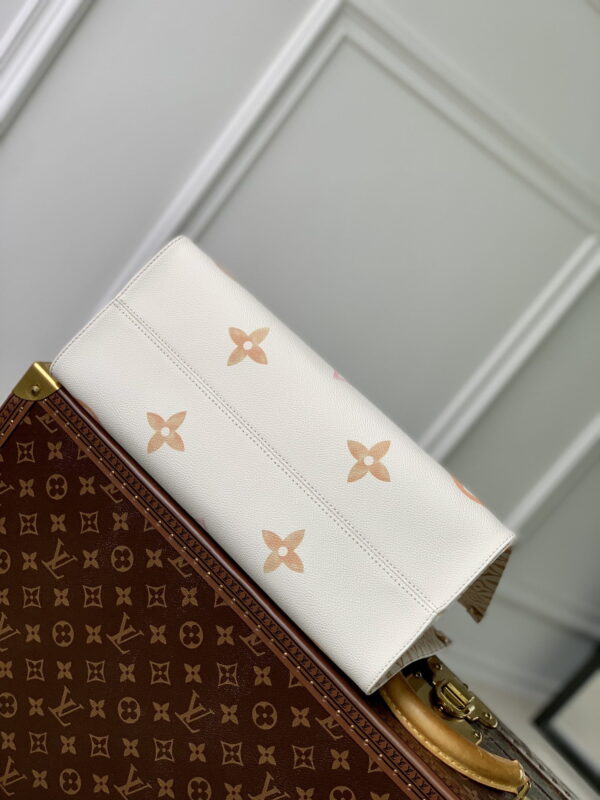 1:1 Replica Louis Vuitton LV OnTheGo MM Beige Essential Bag For Women M22975 - 35cm/ 13.8in