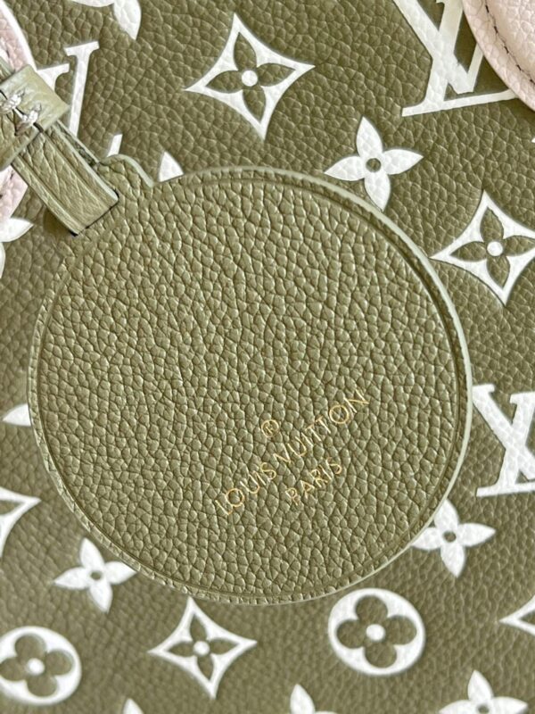 1:1 Replica Louis Vuitton LV Onthego MM Monogram Empreinte Khaki Green Luxury Bag For Women M46060 - 35cm
