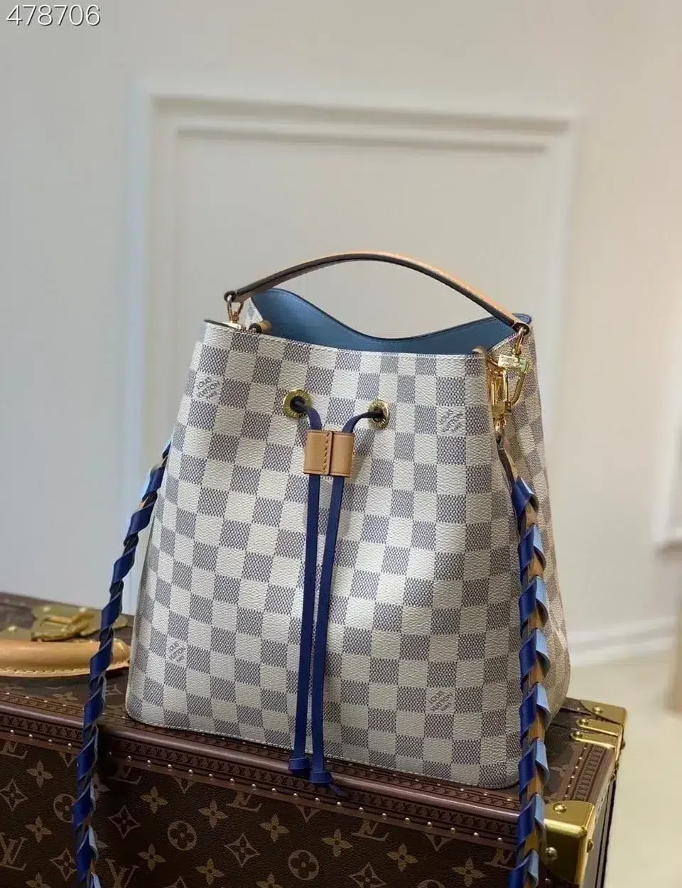 louis-vuitton-replica-neonoe-mm-damier-azur-canvas-n50042