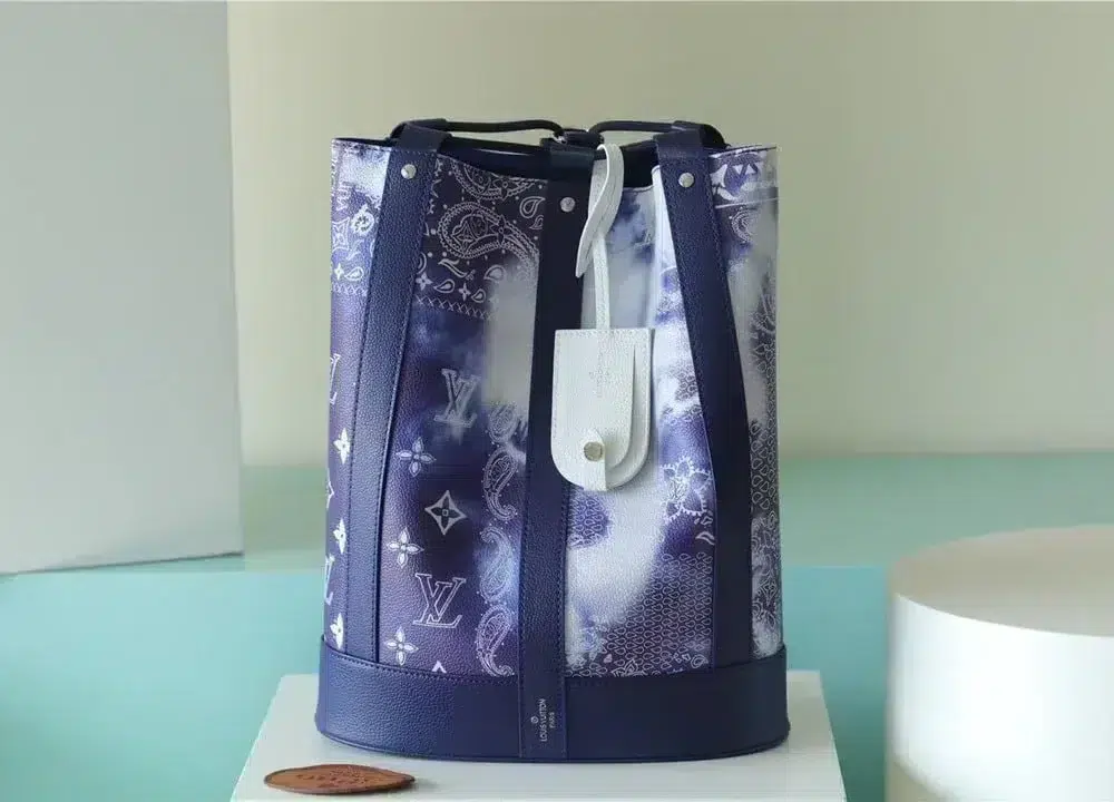 louis-vuitton-replica-randonee-messenger-monogram-stripes-blue