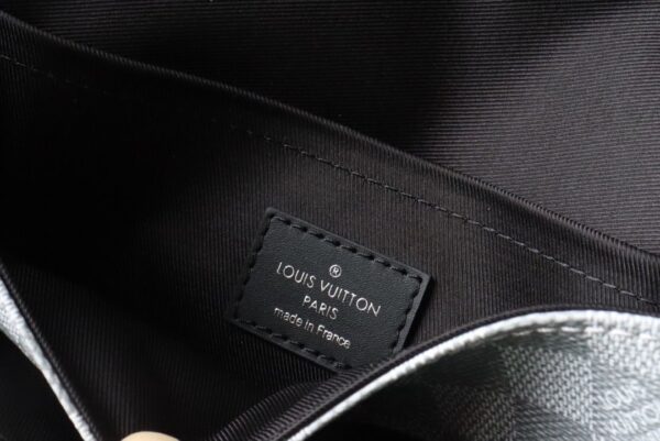 1:1 Replica Louis Vuitton LV Studio Messenger Damier Graphite Gray Unique Bag For Men N50013 - 9.3in/25.3cm