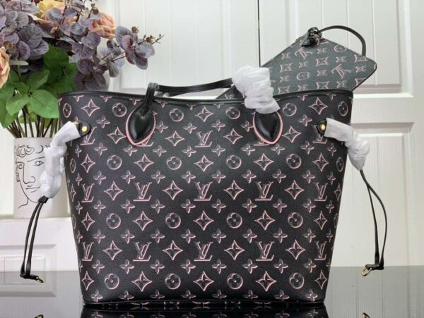 1:1 Replica Louis Vuitton LV Neverfull MM White/ Black Essential Bag For Women M20921 31 cm/ 12.2 in