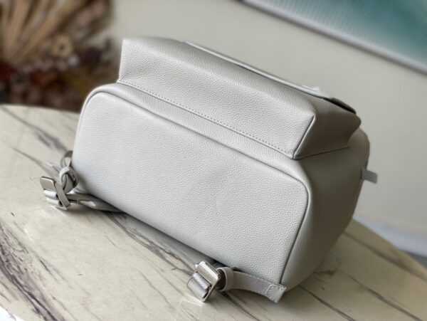 1:1 Replica Louis Vuitton LV Takeoff Backpack LV Aerogram Unique Bag For Men M59325 - 43cm