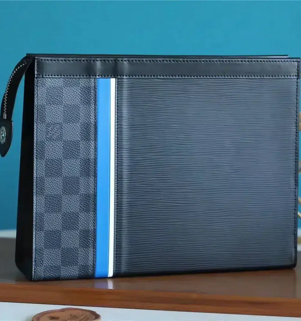 pochette-voyage-mm-epi-damier-graphite-canvas-m56827