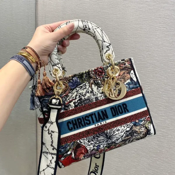 1:1 Replica Christian Dior Medium Lady D-Lite Bag Latte Multicolor Dior Constellation Embroidery, Latte, For Women Women's Handbags, Crossbody Bags, 24cm CD M0565ORHP_M941