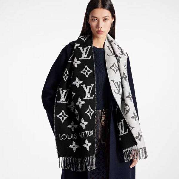 LV Essential Monogram Black/White Scarf