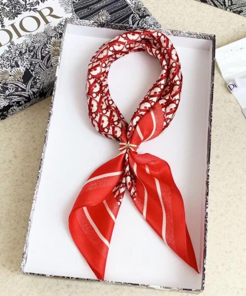 Square 70cm Silk Scarves (Random Style)