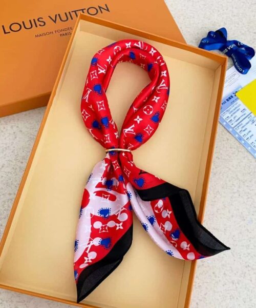 Square 70cm Silk Scarves (Random Style)