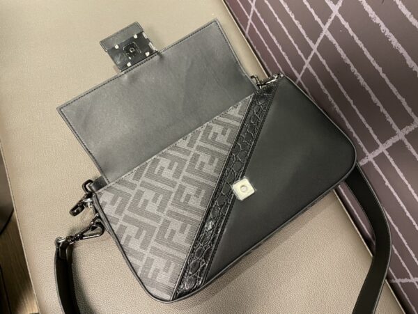 1:1 Replica Baguette FF Fabric And Exotic Bag Black For Women 10.5 in/27cm 7VA572ALWIF1DYM