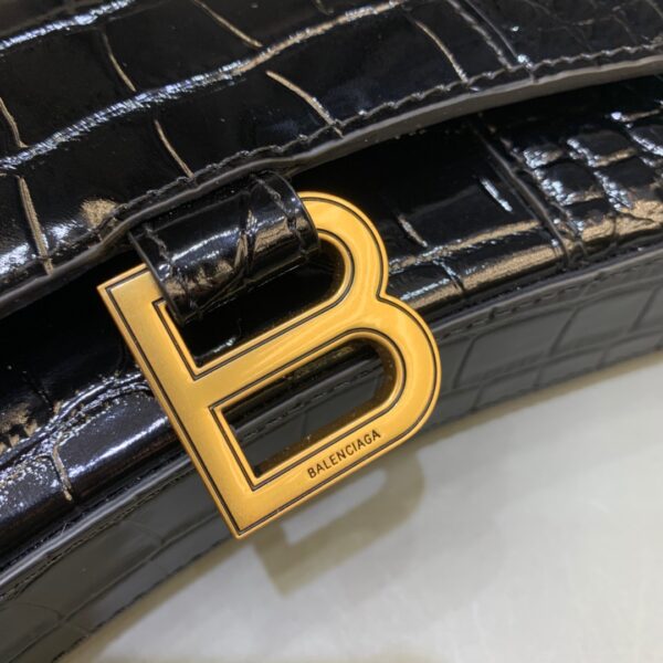 Balenciaga Hourglass Wallet On Chain in Black, For Women, Women's Bags 7.6in/19cm  6560501LRGM1000