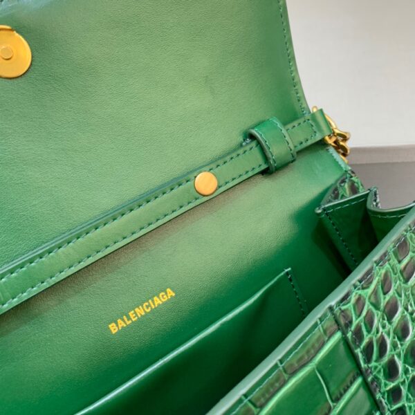 Balenciaga Hourglass Wallet On Chain in Dark Green, For Women, Women's Bags 9in/23cm