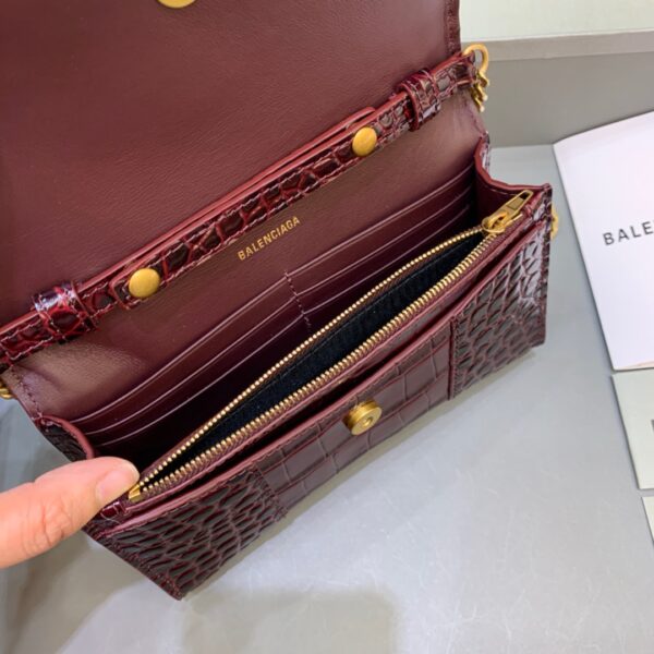 Balenciaga Hourglass Wallet On Chain in Dark Red, For Women, Women's Bags 7.6in/19cm