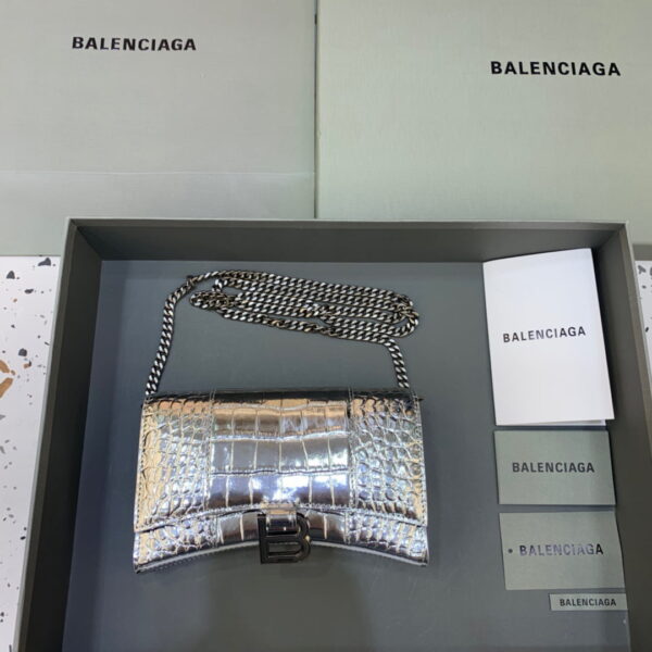 Balenciaga Hourglass Wallet On Chain in Sliver, For Women, Women's Bags 7.6in/19cm 6560501S4CY8110