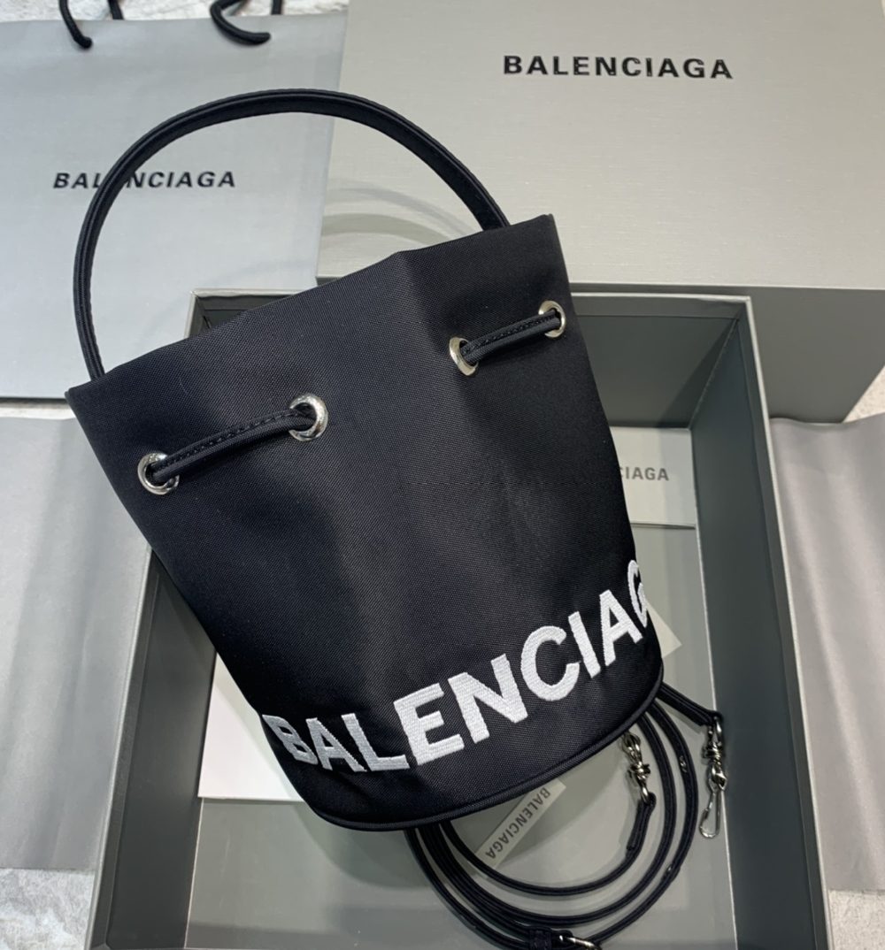 Balenciaga Le Cagole Medium Bucket Bag In Black, For Women, Women's Bags 7in/18cm