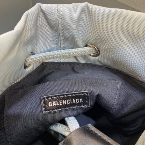Balenciaga Le Cagole Medium Bucket Bag In Light Gray, For Women, Women's Bags 7in/18cm