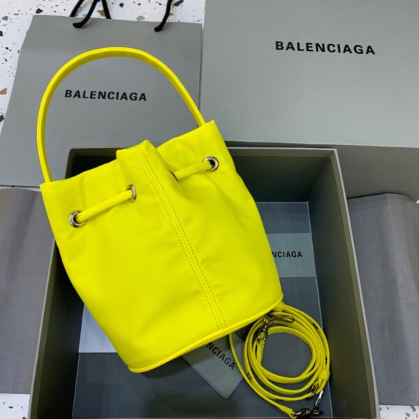 Balenciaga Le Cagole Medium Bucket Bag In Yellow, For Women, Women's Bags 7in/18cm