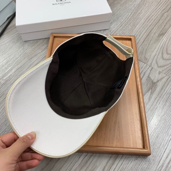 Balenciaga Logo Cap In White