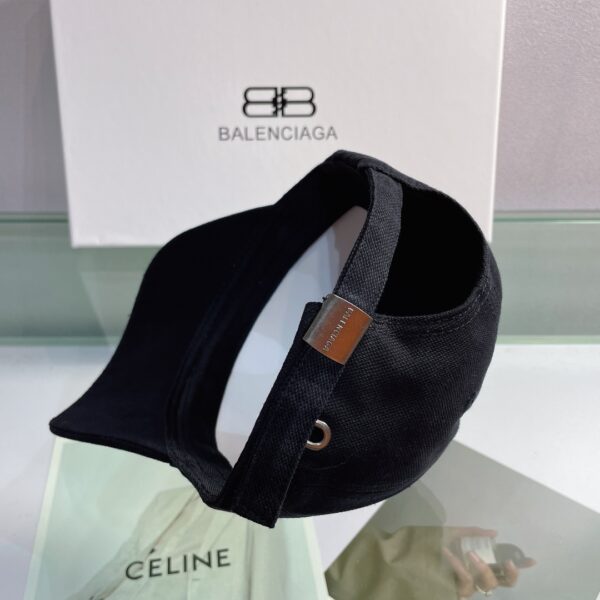 Balenciaga Logo Front Cap In Black