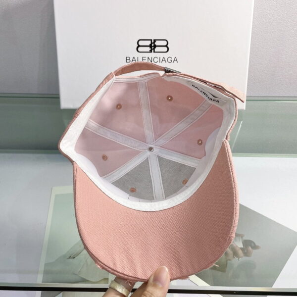 Balenciaga Logo Front Cap In Pink
