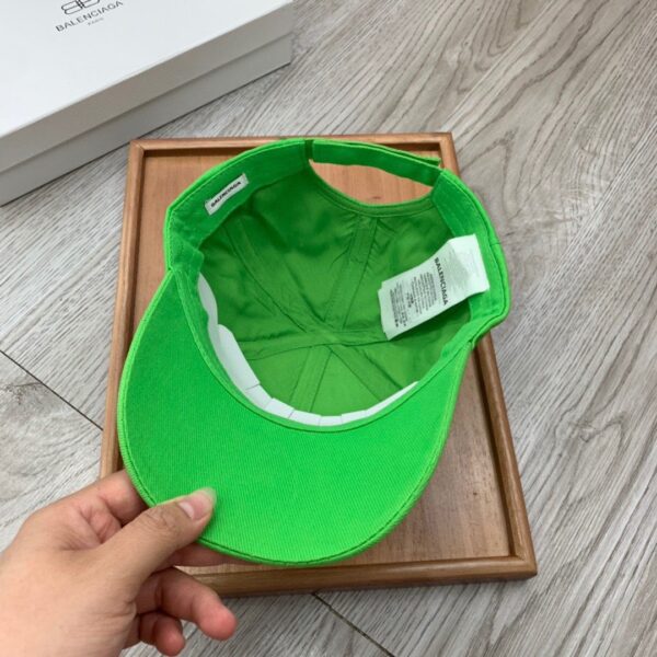 Balenciaga Logo Visor Cap In Green
