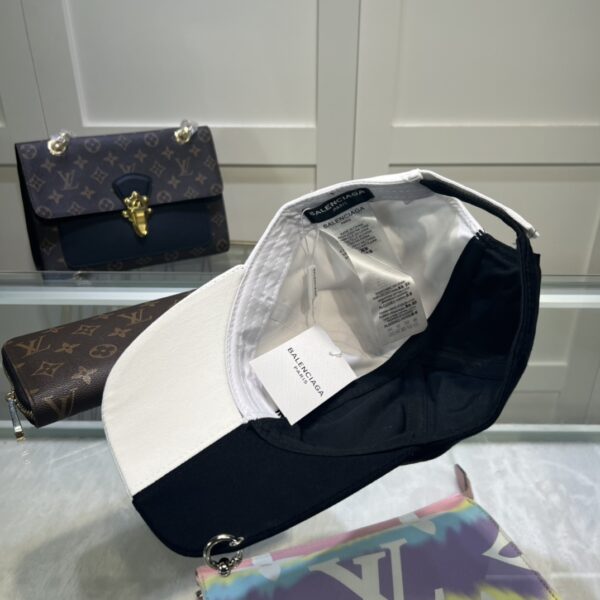 Balenciage Logo Cap Black/White Cap