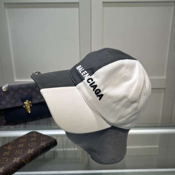 Balenciage Logo Cap Black/White Cap