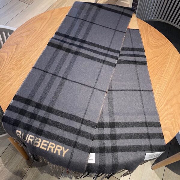 Burberry Contrast Check Cashmere Beige/Black Scarf 180cm/71in 80451711