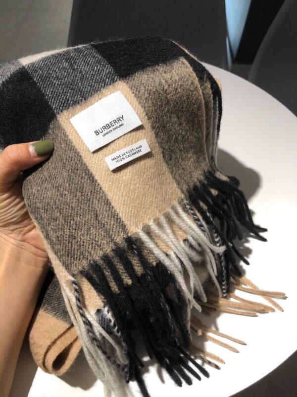 Burberry The Classic Check Cashmere Brown 66in/168cm