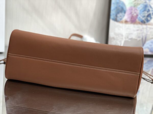 1:1 Replica Celine Cabas Drawstring Cuir Triomphe Brown For Women 44cm / 17in 199973DU3.04LU