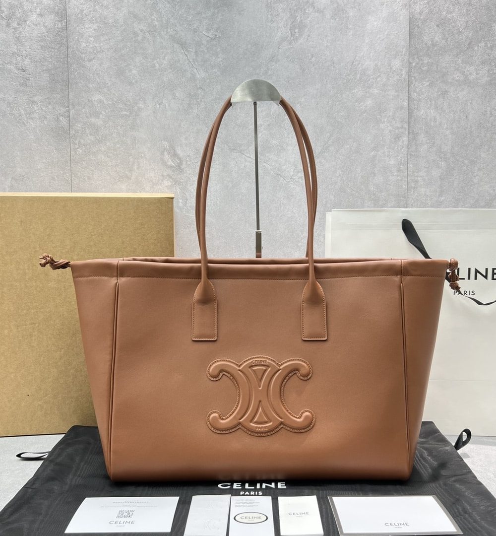 1:1 Replica Celine Cabas Drawstring Cuir Triomphe Tan For Women 17in/44cm 199973DU3.04LU