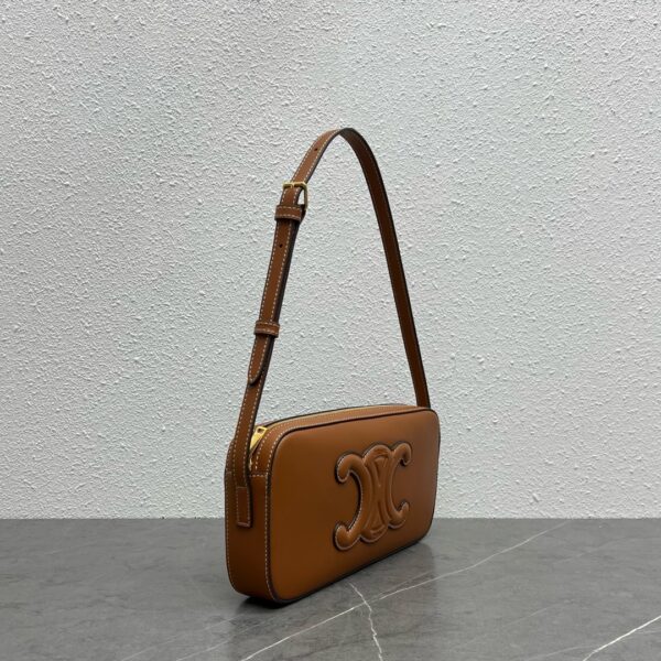 1:1 Replica Celine Camera Shoulder Bag Cuir Triomphe Brown For Women 10in/26cm 199183DU3.04LU