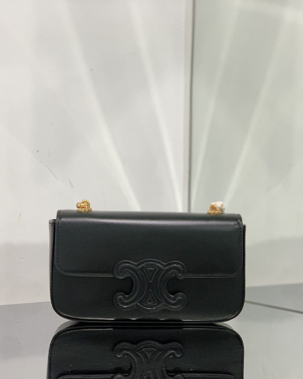 1:1 Replica Celine Chain Shoulder Bag Cuir Triomphe Black For Women 7.9in/20cm