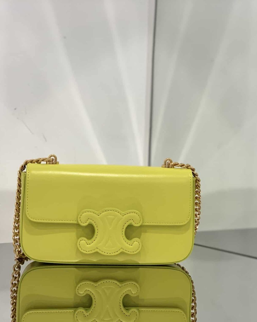 1:1 Replica Celine Chain Shoulder Bag Cuir Triomphe Green For Women 7.9in/20cm