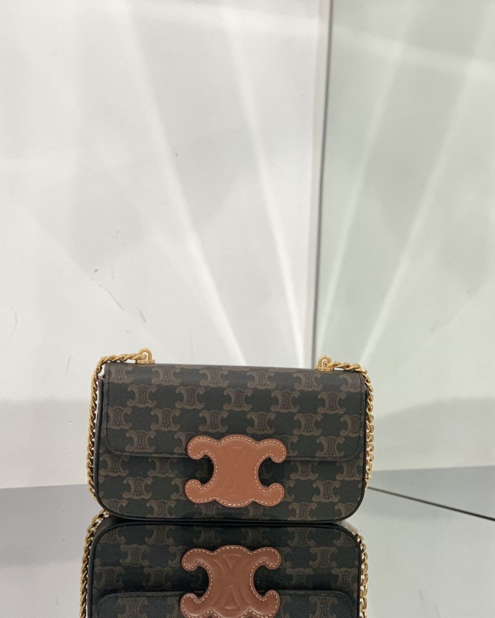 1:1 Replica Celine Chain Shoulder Bag Cuir Triomphe In Triomphe Canvas Tan For Women 7.9in/20cm