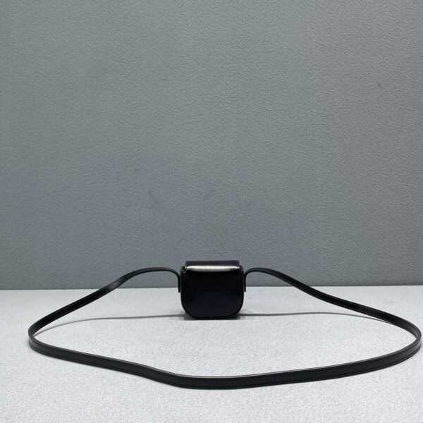 1:1 Replica Celine Mini Triomphe Black For Women 4in/11cm 10I513DPV.38NO